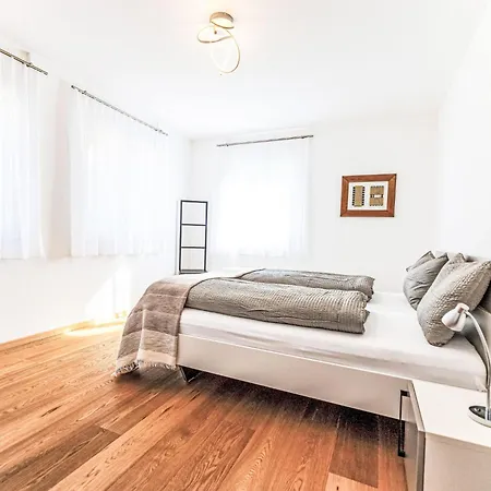 B21 By Interhome Apartment *
