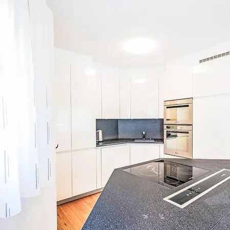 Apartment B21 By Interhome